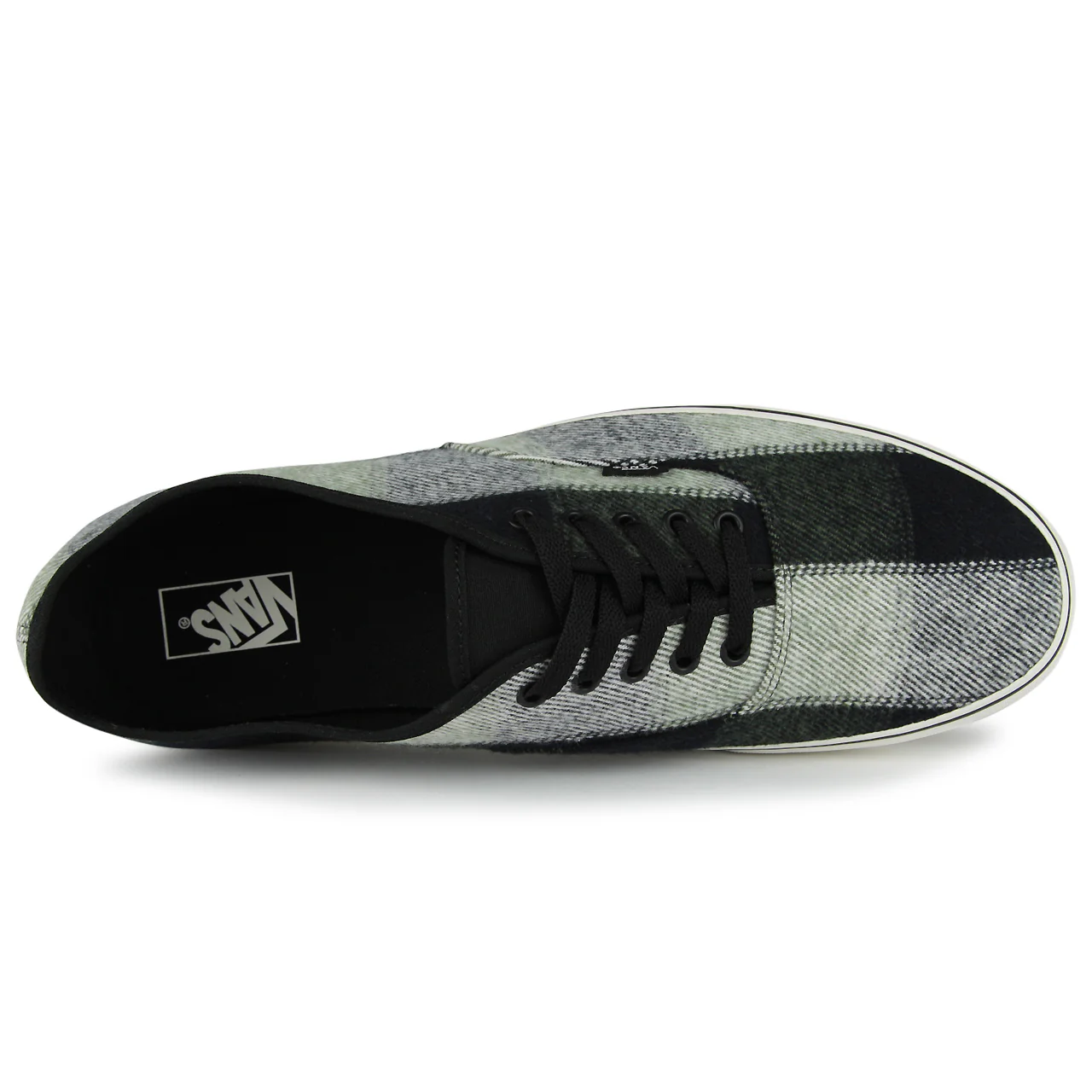 145-Authentic-4.webp Authentic